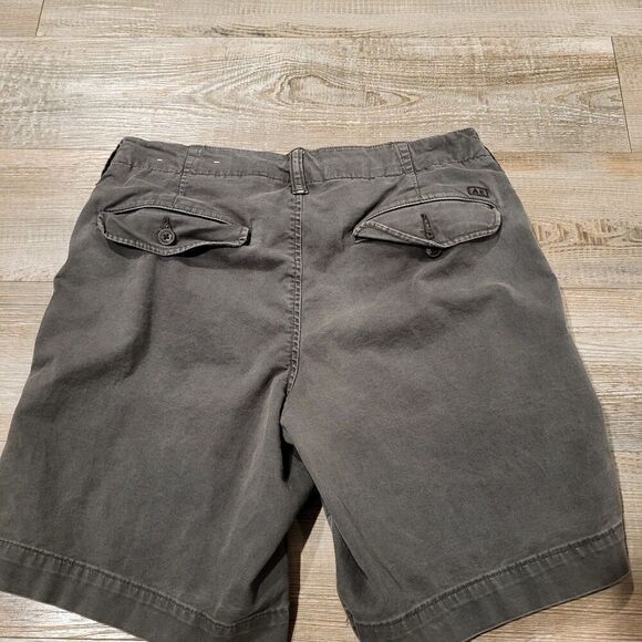 American Eagle Outfitters Classic Fit 7" Inseam Flat Front Shorts Men's Size 28 - Picture 4 of 7